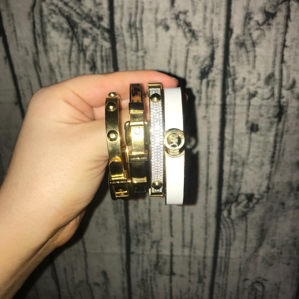 Michael kors bracelet set
